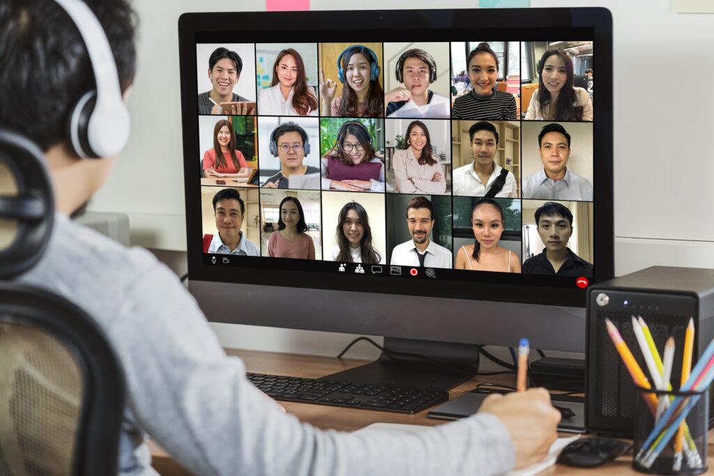 Students from around the world participating in an online global leadership session for UNO.